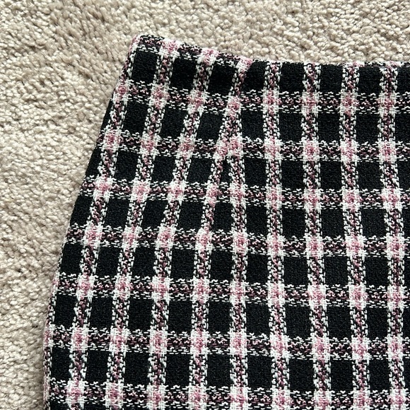 H&M black and pink Tweed Mini Skirt - Picture 2 of 4
